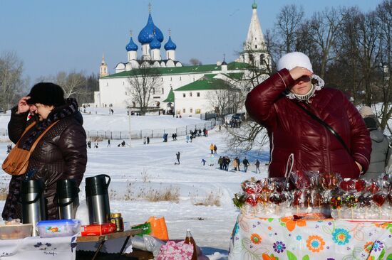 Maslenitsa festival in Suzdal