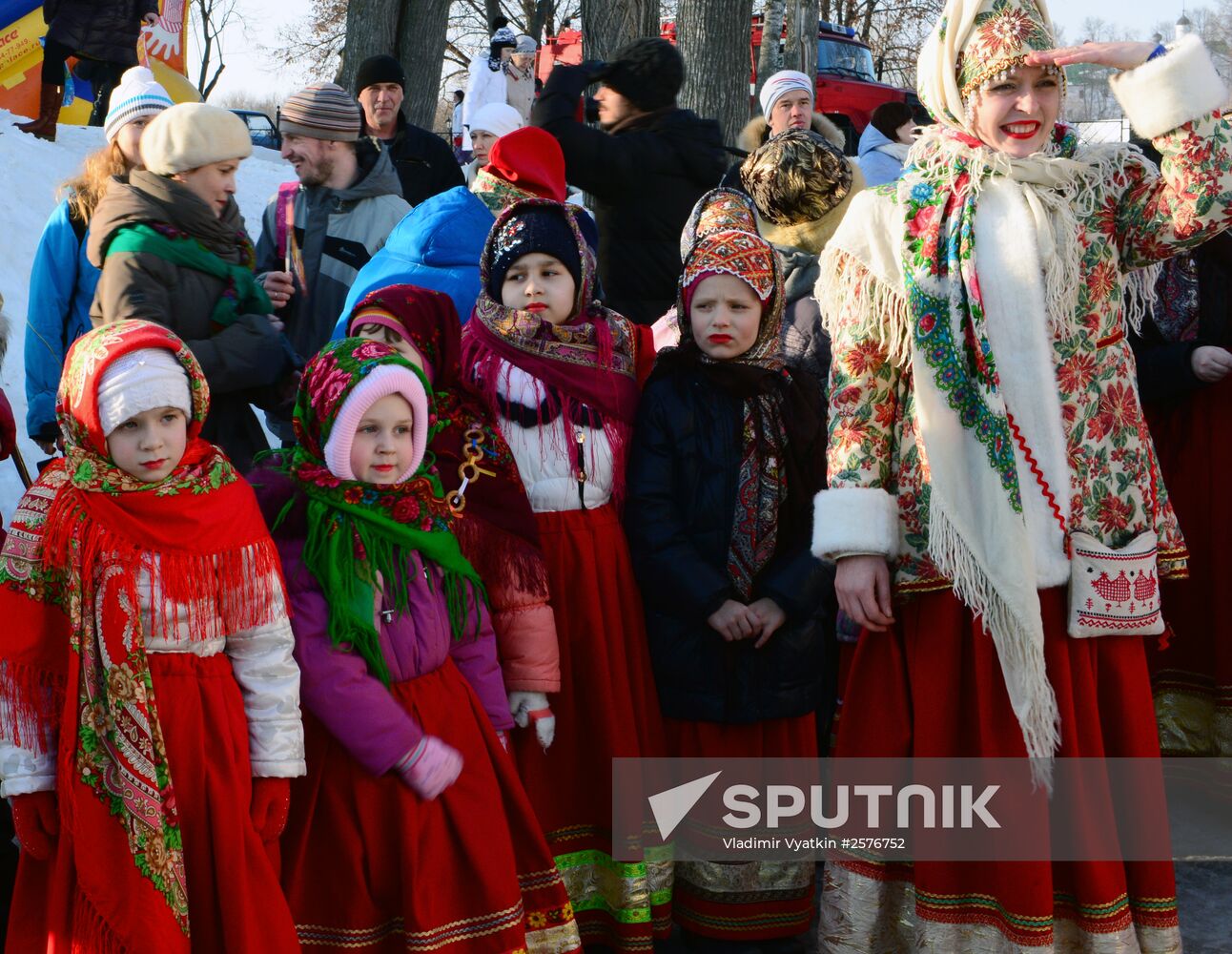 Maslenitsa festival in Suzdal