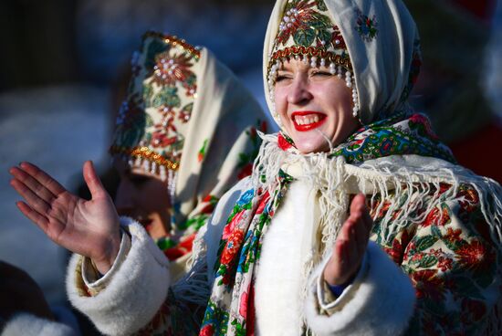 Maslenitsa festival in Suzdal