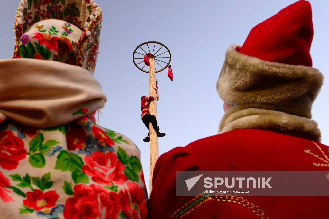 Maslenitsa festival in Suzdal