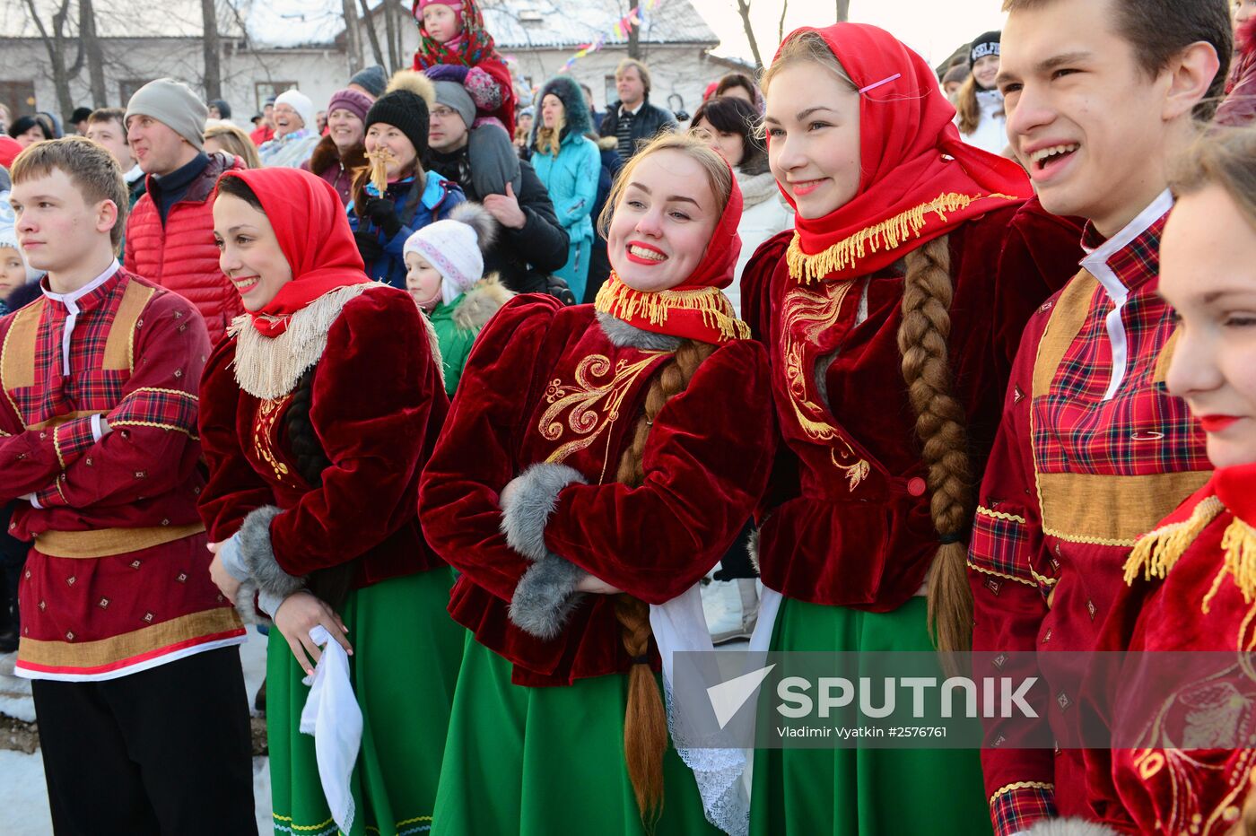 Maslenitsa festival in Suzdal