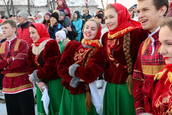 Maslenitsa festival in Suzdal