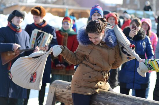 Maslenitsa festival in Suzdal