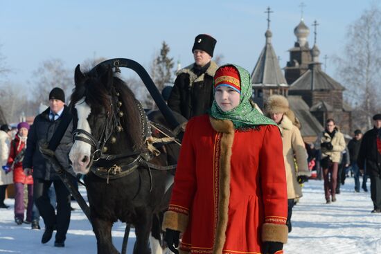 Maslenitsa festival in Suzdal