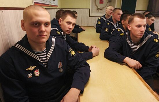 Celebrating Russian Pacific Fleet flagship Varyag's 25 years in service