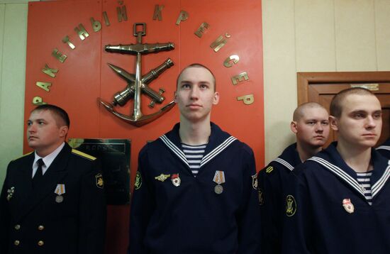 Celebrating Russian Pacific Fleet flagship Varyag's 25 years in service