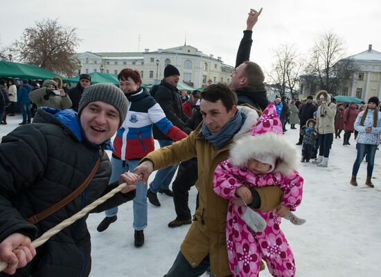 Celebrating Pancake Week in Suzdal