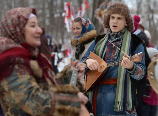 Shrovetide celebrations in Russian regions