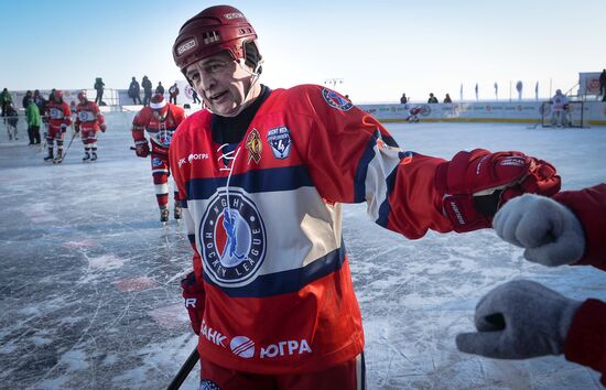 Hockey festival on Lake Baikal surface sponsored by Night Hockey League
