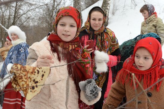 Shrovetide celebrations in Russian regions