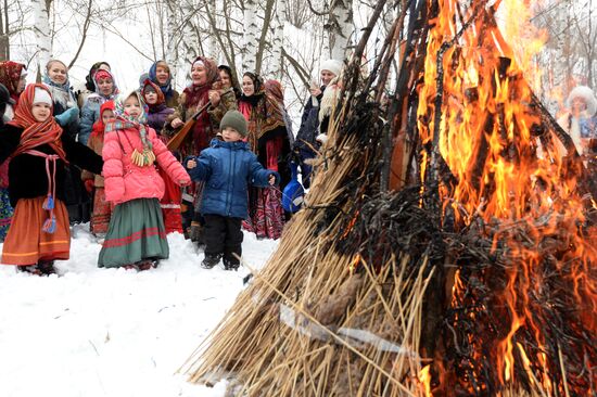 Shrovetide celebrations in Russian regions