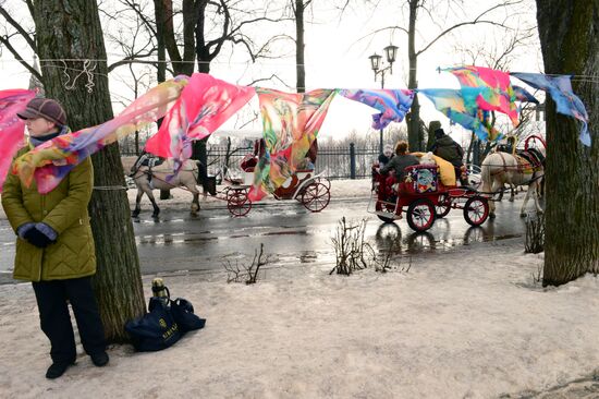 Celebrating Pancake Week in Suzdal