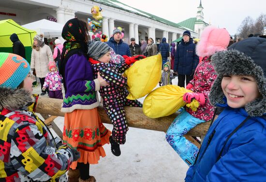 Celebrating Pancake Week in Suzdal