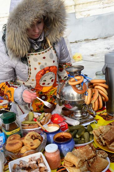 Shrovetide celebrations in Suzdal