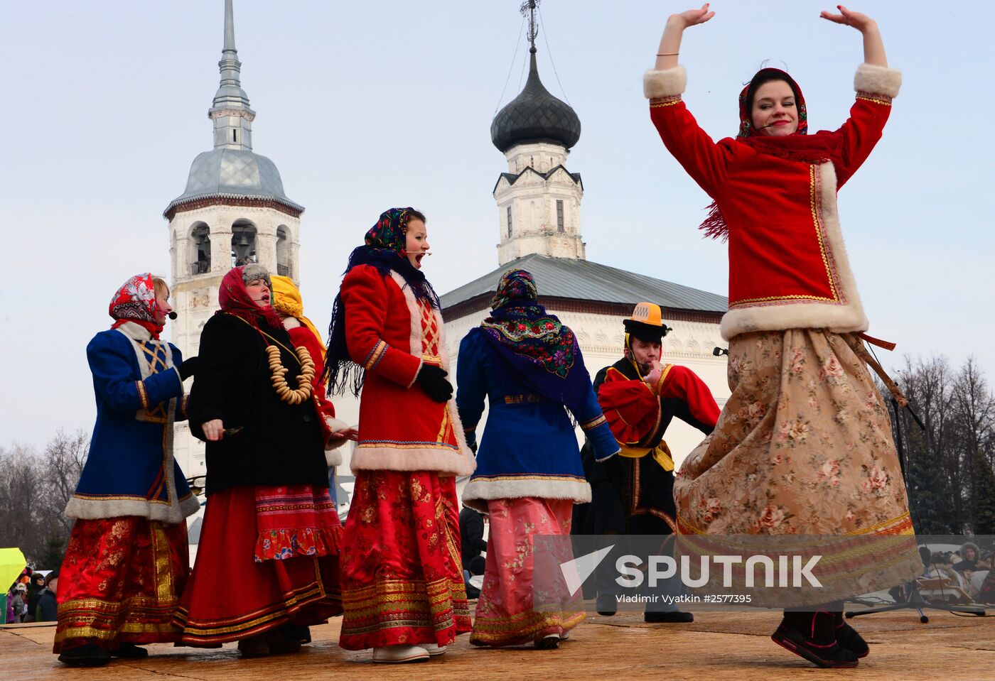 Shrovetide celebrations in Suzdal