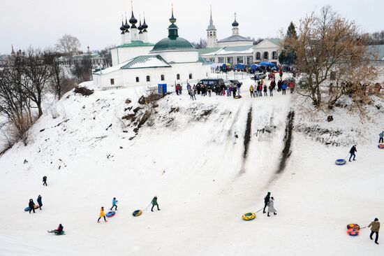 Shrovetide celebrations in Suzdal