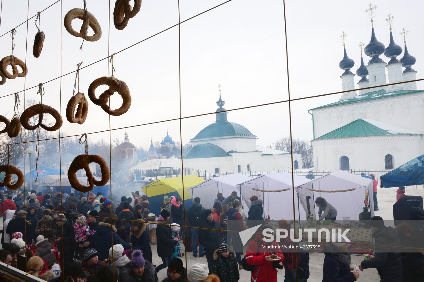 Shrovetide celebrations in Suzdal