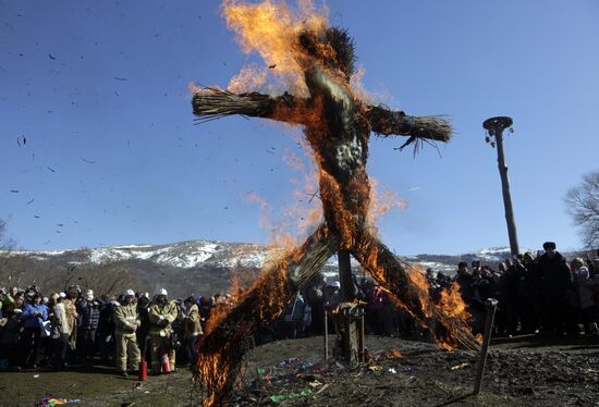 Shrovetide celebrations in Russian regions