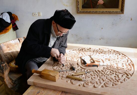 Crafts artists in Chechen Republic