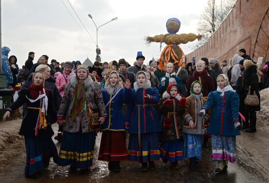 Shrovetide celebrations in Russian regions