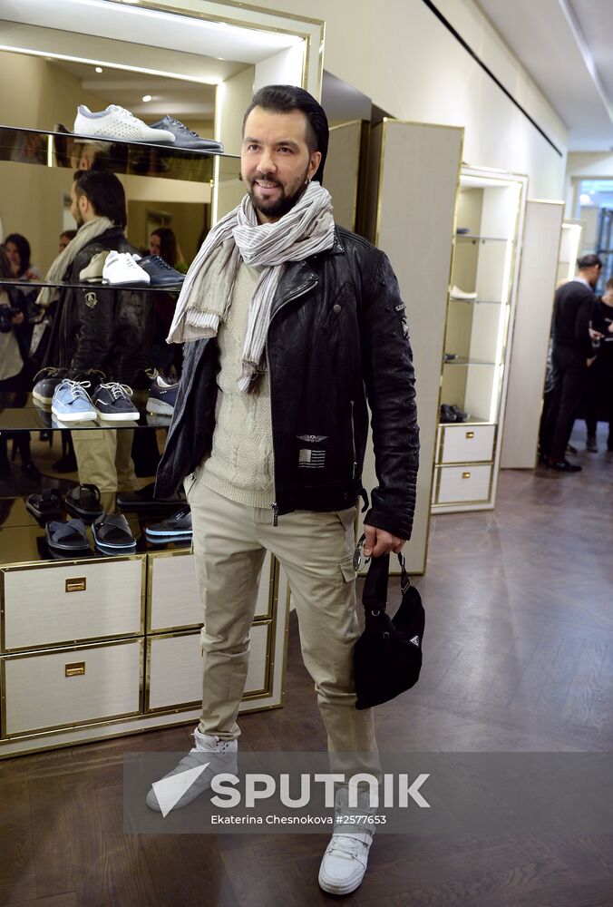 Cocktail party marks Alberto Guardiani boutique opening