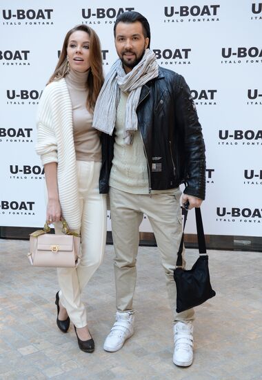 Cocktail party marks Alberto Guardiani boutique opening