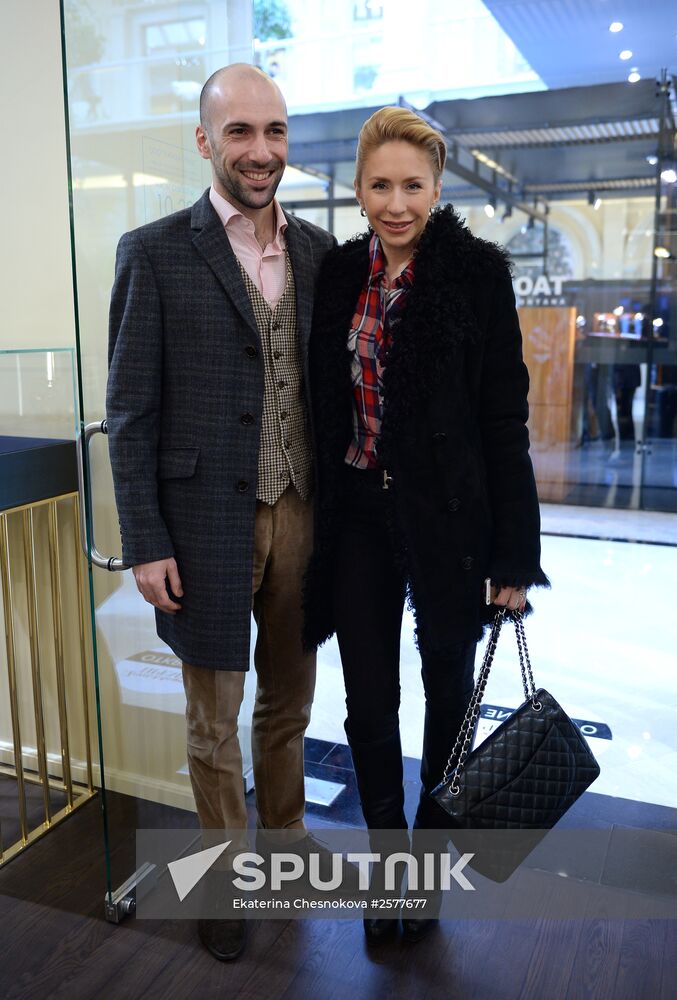 Cocktail party marks Alberto Guardiani boutique opening