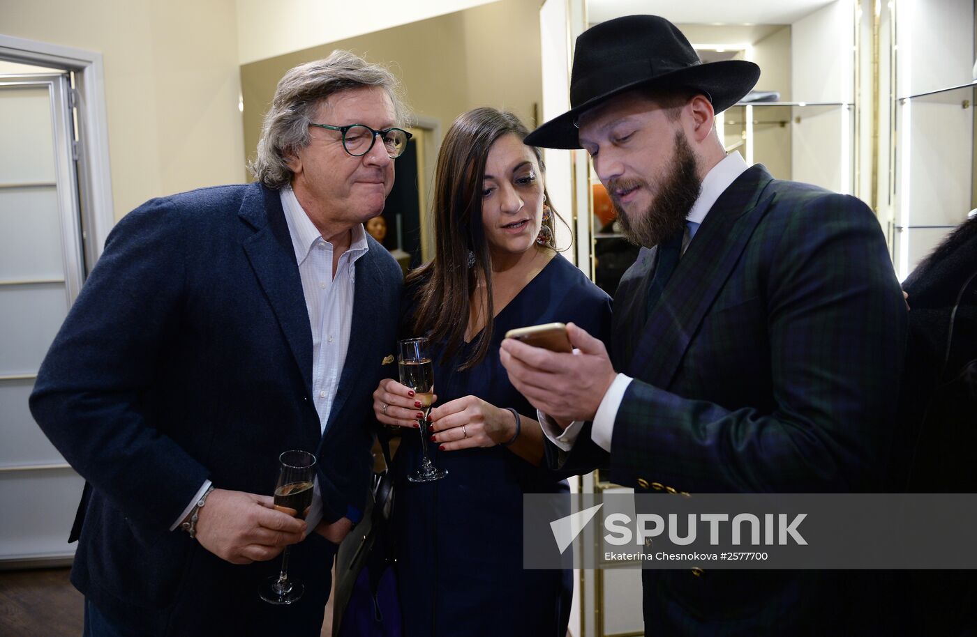 Cocktail party marks Alberto Guardiani boutique opening