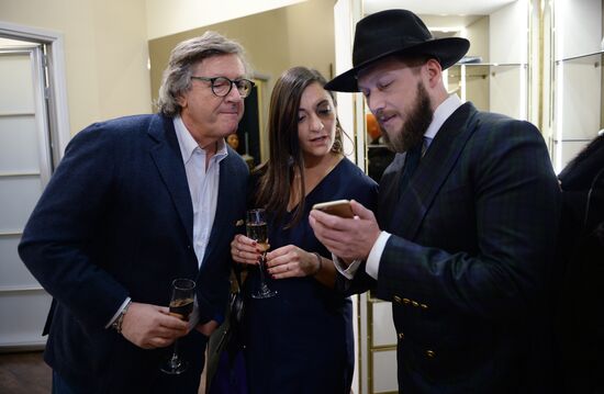 Cocktail party marks Alberto Guardiani boutique opening