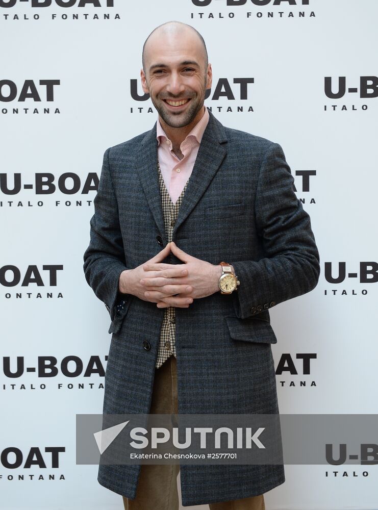 Cocktail party marks Alberto Guardiani boutique opening
