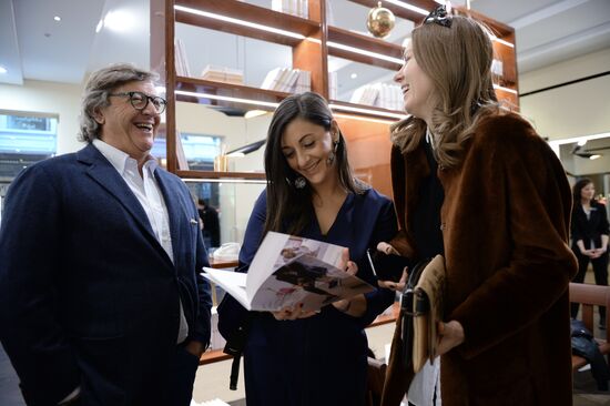Cocktail party marks Alberto Guardiani boutique opening