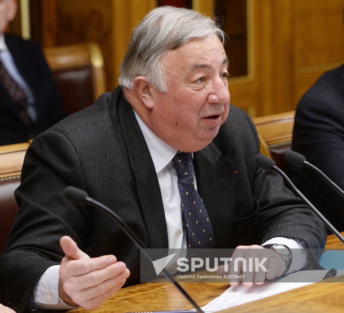 Duma Speaker Sergei Naryshkin meets with President of Senate of France Gérard Larcher