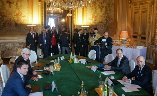Foreign ministers of Normandy Four meet in Paris