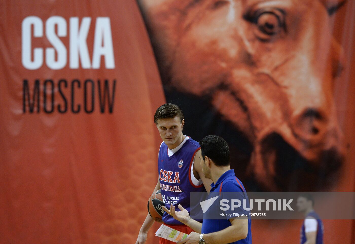 Basketball player Andrei Kirilenko signs a contract with PBC CSKA
