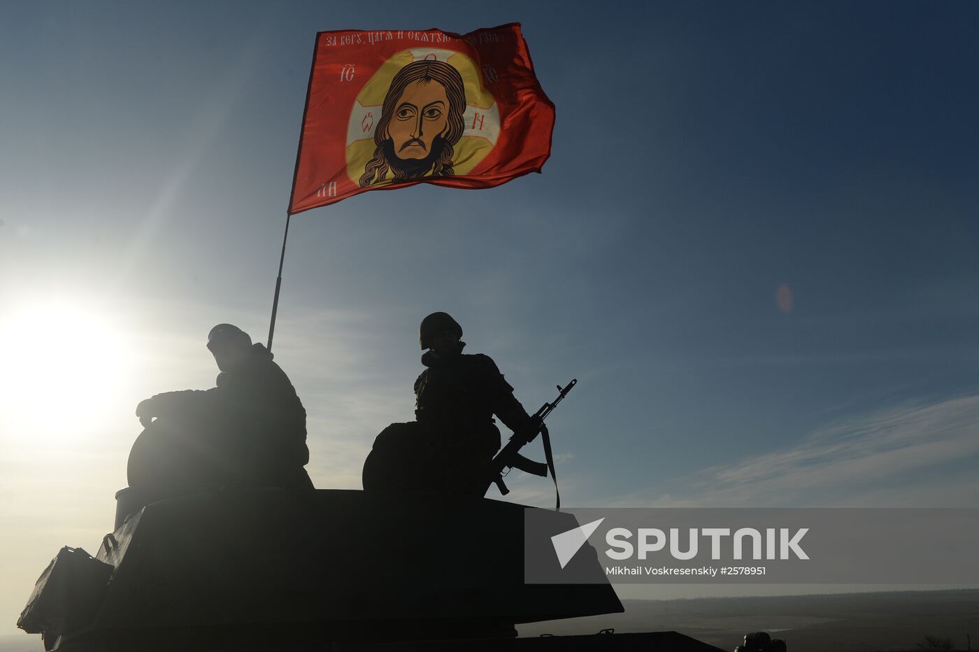 DPR withdraws heavy military equipment from Donetsk Region