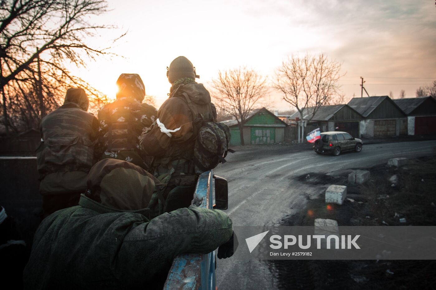 DPR self-defense fighters in Donetsk region