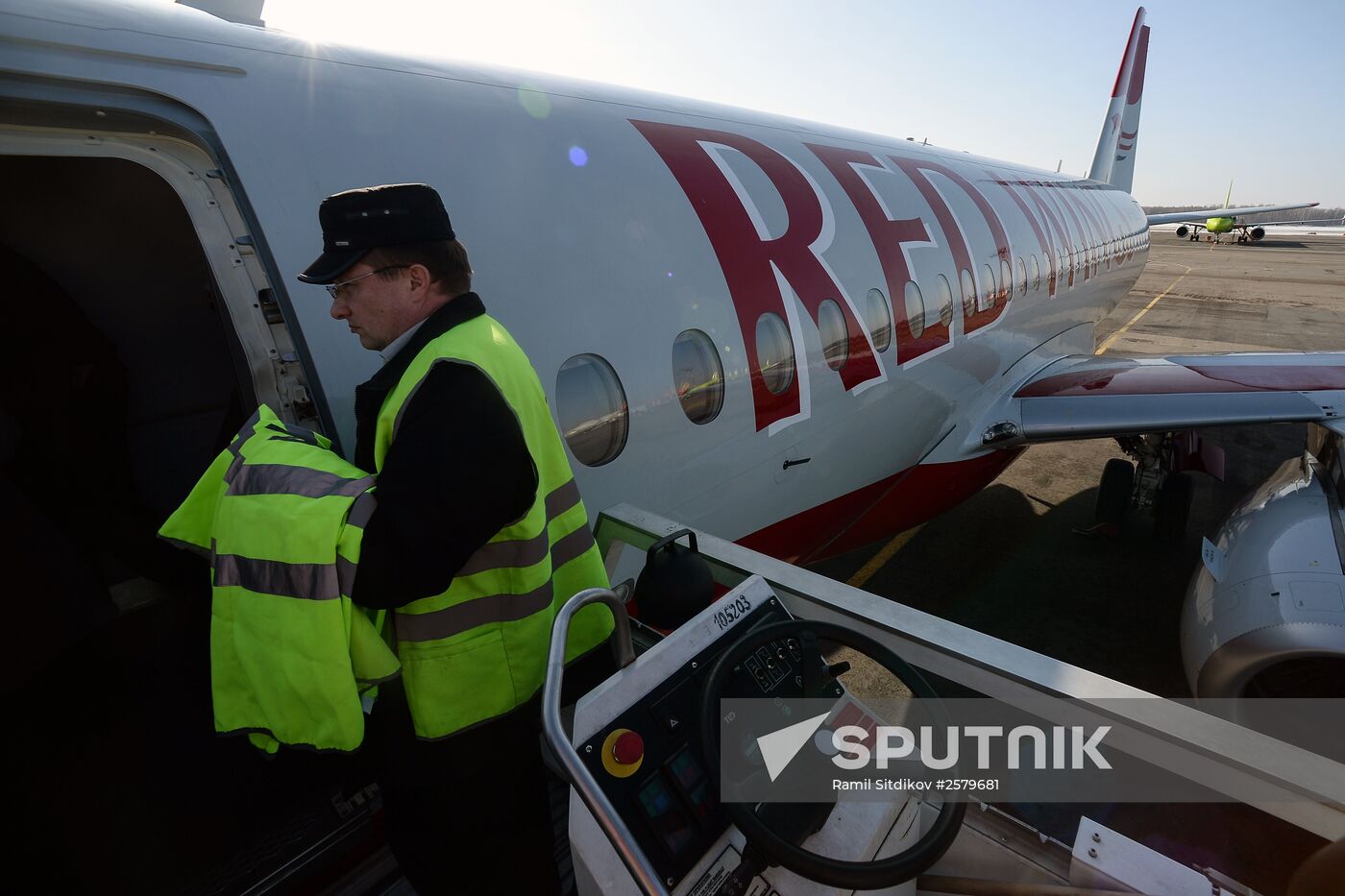 Putting Red Wings' SSJ-100 aircraft into operation