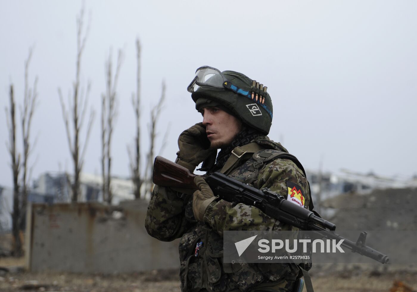 Debris cleared at Donetsk airport