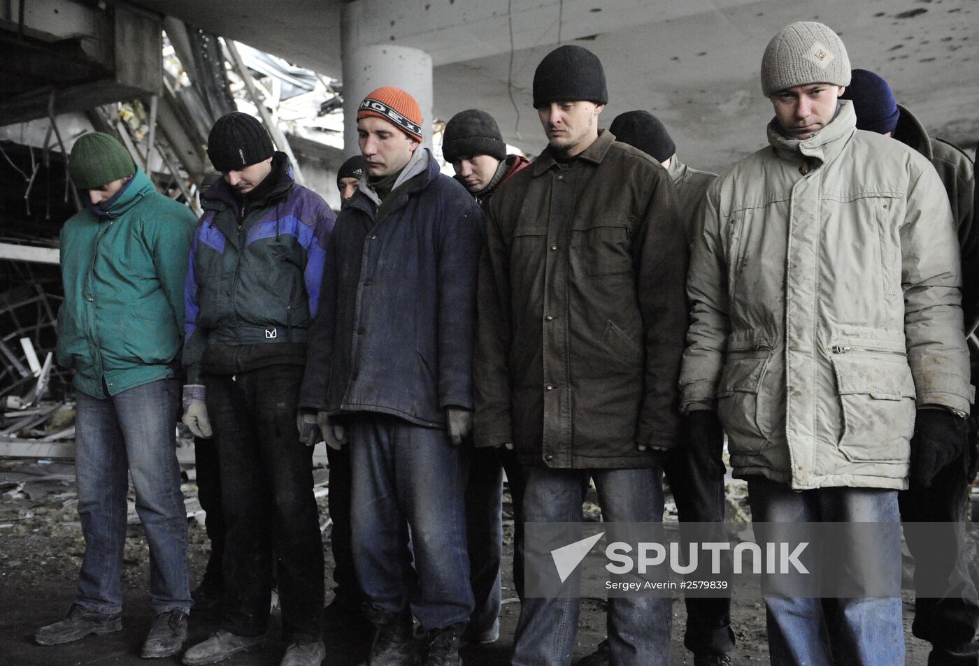 Debris cleared at Donetsk airport