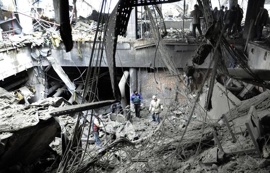 Debris cleared at Donetsk airport