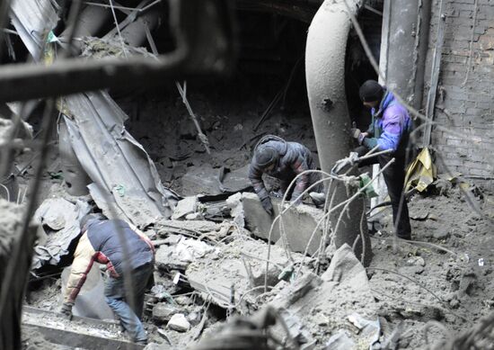 Debris cleared at Donetsk airport