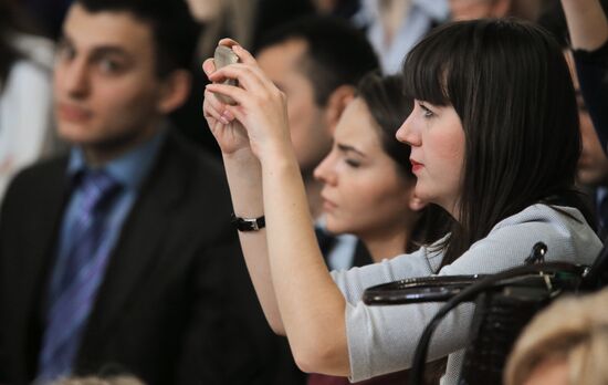 Sergei Lavrov meets with students and faculty of Diplomatic Academy