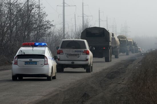 Donetsk Republic's militia start withdrawal of Grad multiple rocket launcher systems