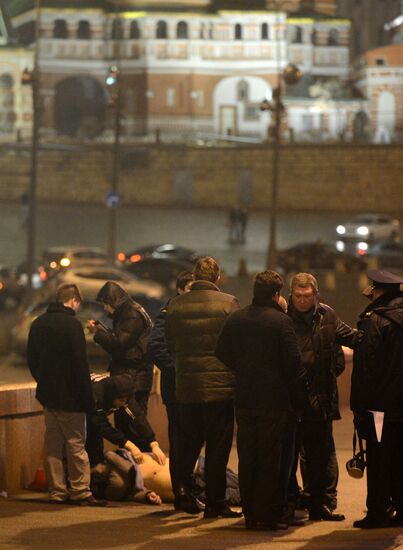 Boris Nemtsov shot dead in central Moscow