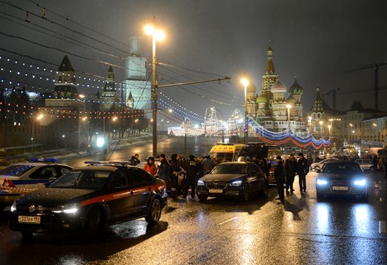 Boris Nemtsov shot dead in central Moscow