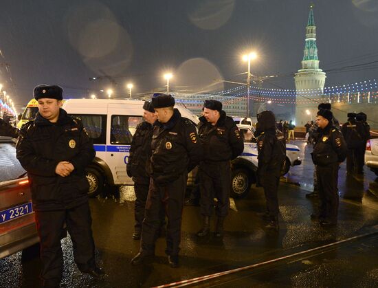 Boris Nemtsov shot dead in central Moscow