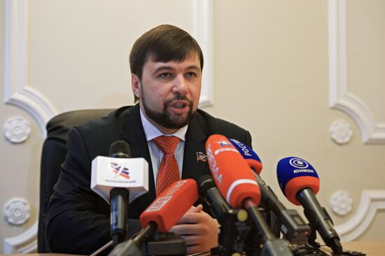 "Donetsk Republic" public movement holds convocation in Donetsk
