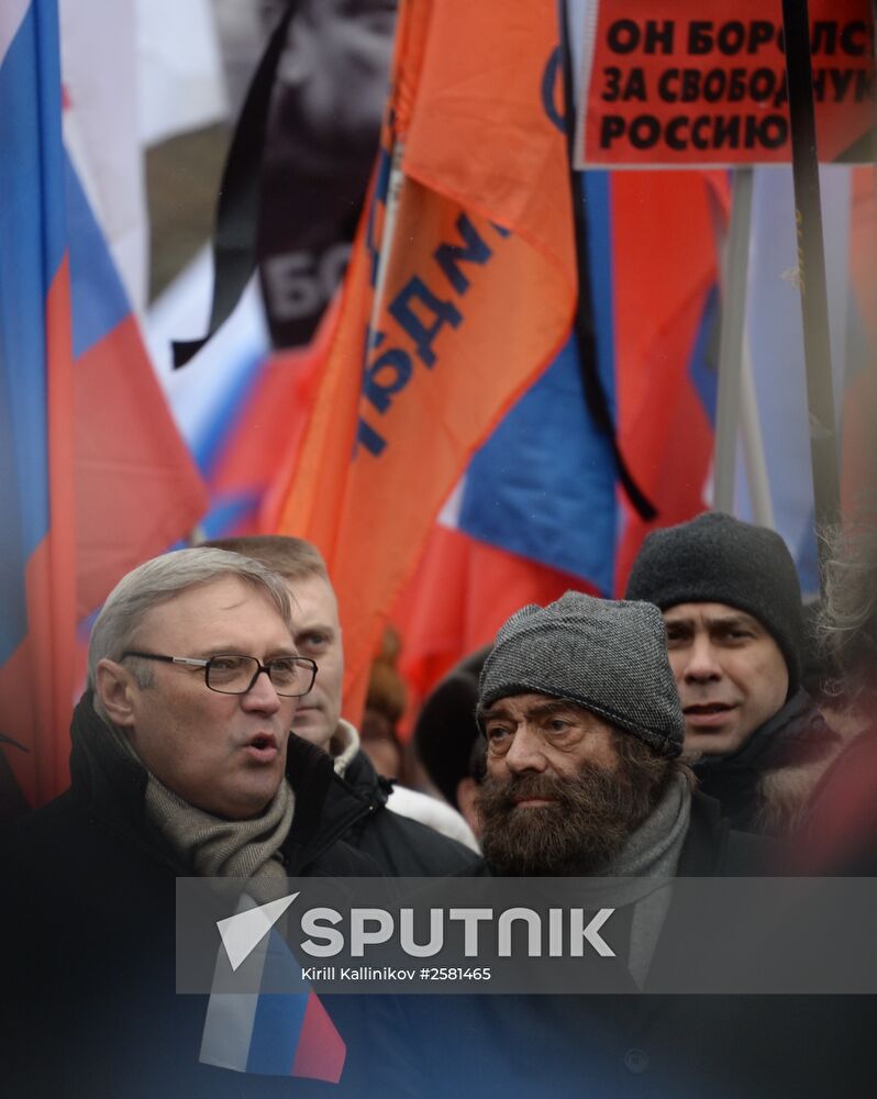 Moscow march mourns politician Boris Nemtsov