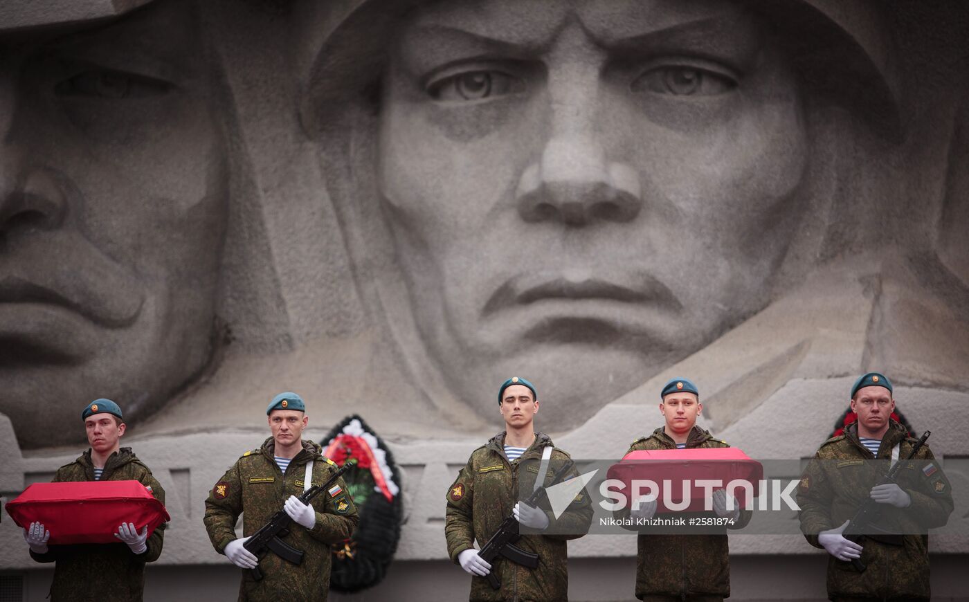 Remains of soldiers who died in Great Patriotic War are reburied in Ukraine