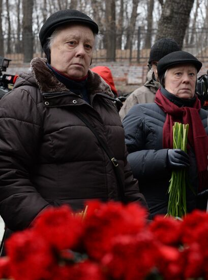 Paying last respects to politician Boris Nemtsov in Moscow